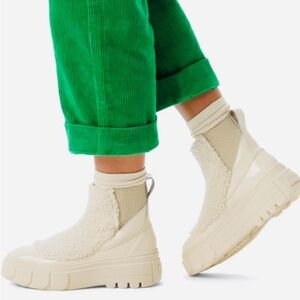 SOREL Platform Ankle Boots
